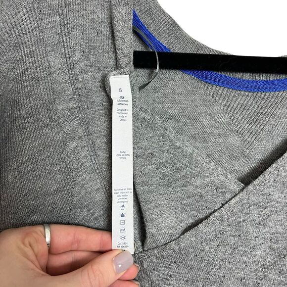 Lululemon Sunset Savasana Sweater Womens 8 Gray Merino Wool Open Back Pullover - Picture 12 of 14